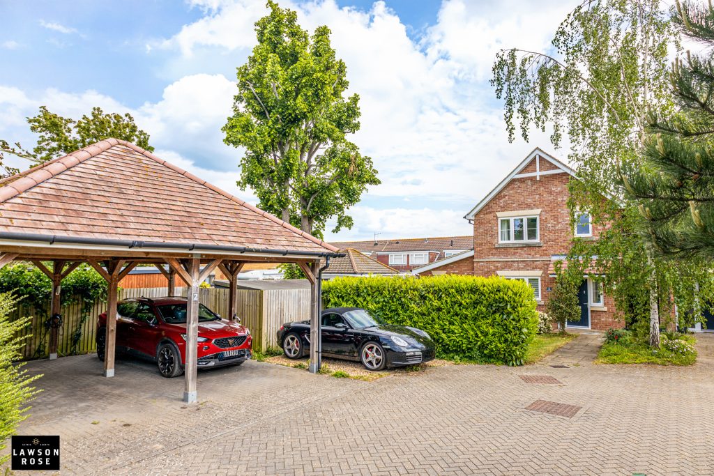 3 bedroom house Sold STC, Gleave Close, Southsea, PO4