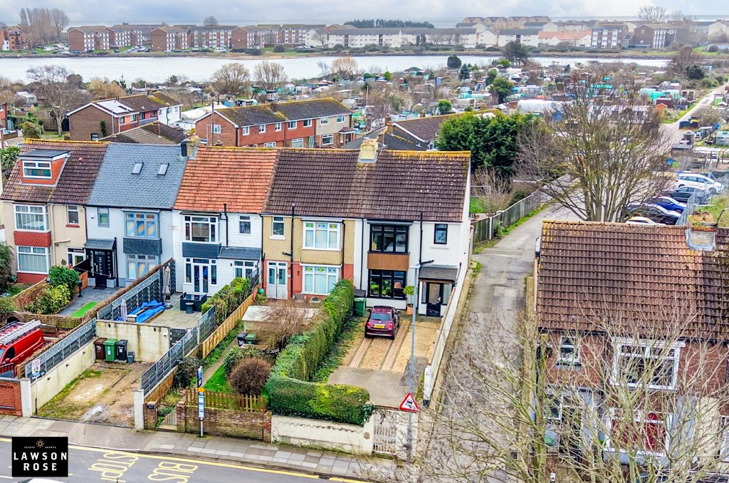3 bedroom house Sold STC, Locksway Road, Southsea, PO4
