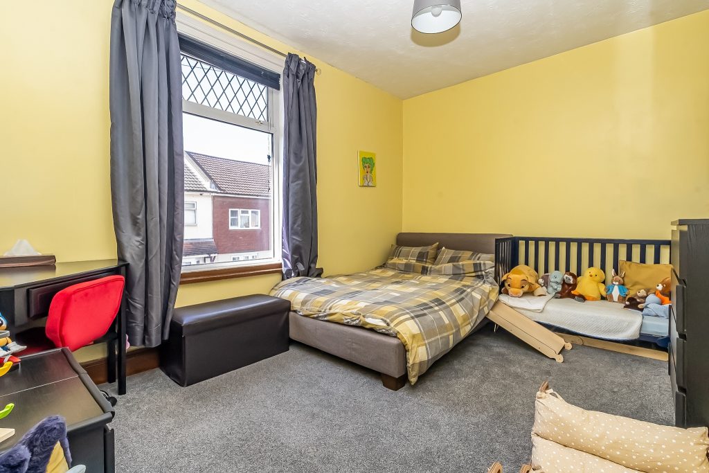 2 bedroom house Sold STC, Landguard Road, Southsea, PO4 – photo 9