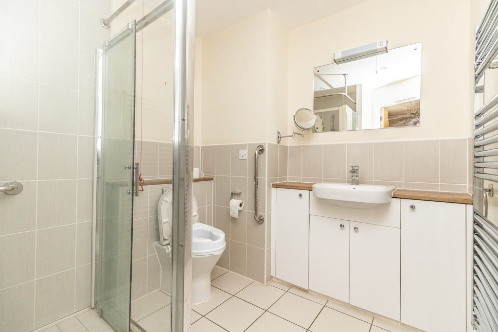 2 bedroom property for sale, South Parade, Tudor Rose Court South Parade, PO4 – photo 11