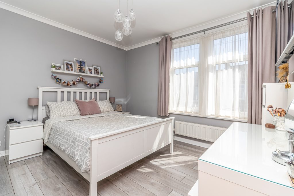 2 bedroom house Sold STC, Shelford Road, Southsea, PO4 – photo 8