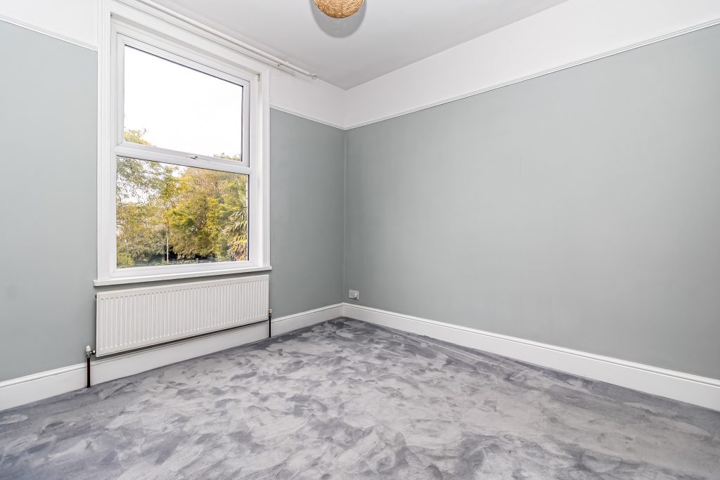 3 bedroom house Sold STC, Winter Road, Southsea, PO4 – photo 10