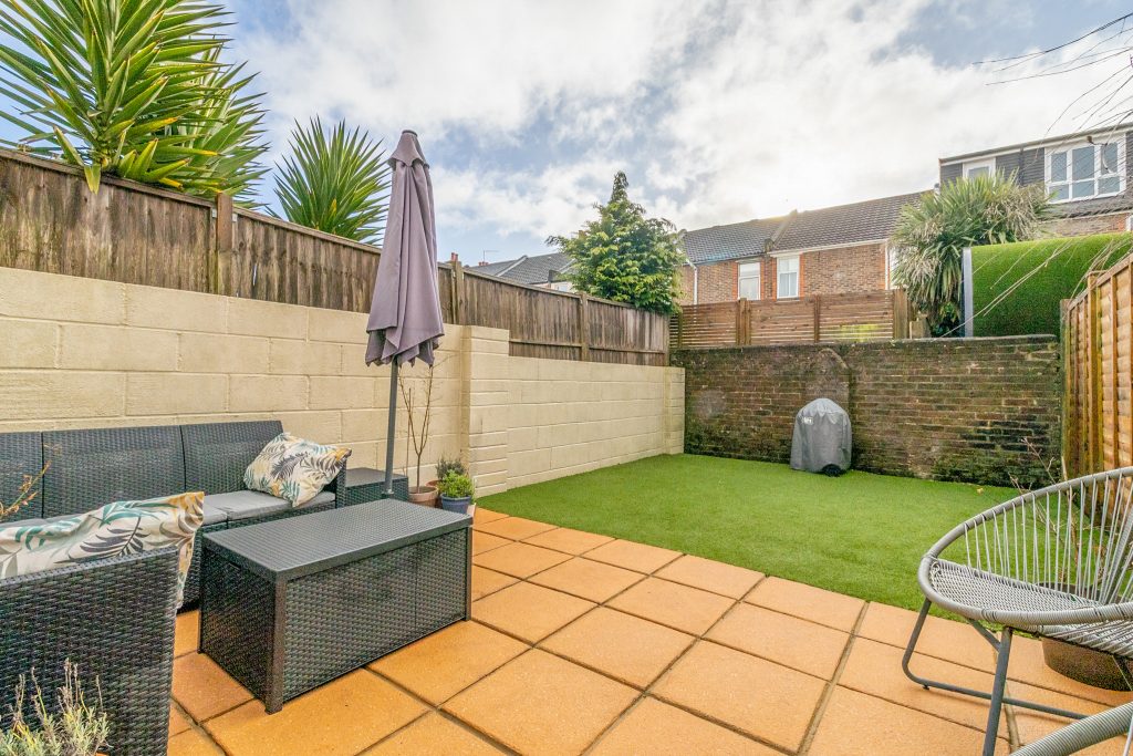 3 bedroom house Sold STC, Meon Road, Southsea, PO4 – photo 9