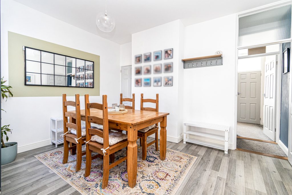 2 bedroom house Sold STC, Westfield Road, Southsea, PO4 – photo 12