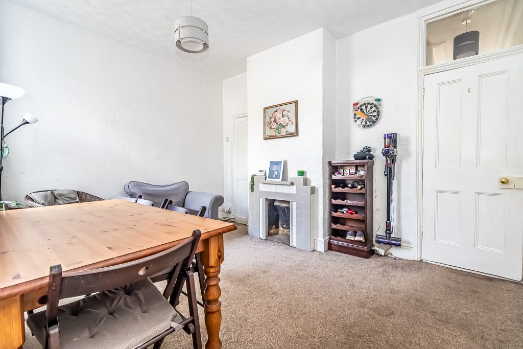2 bedroom house Sold STC, Landguard Road, Southsea, PO4 – photo 17