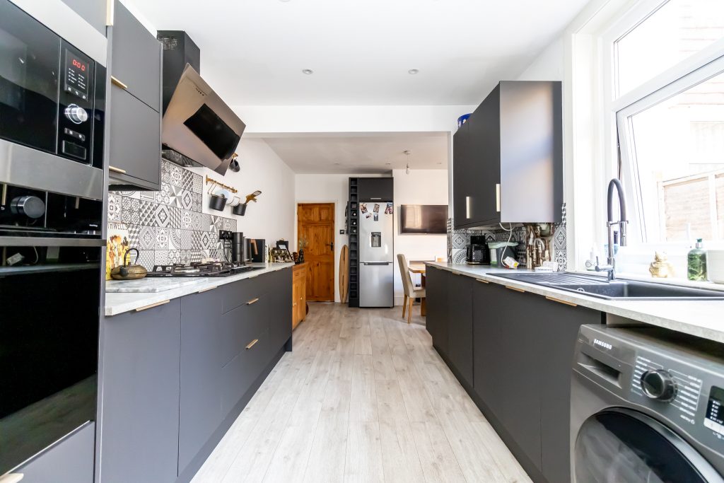 2 bedroom house for sale, Frogmore Road, Southsea, PO4 – photo 8