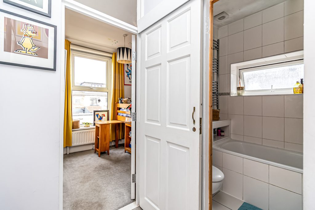 5 bedroom house Sold STC, Hollam Road, Southsea, PO4 – photo 16