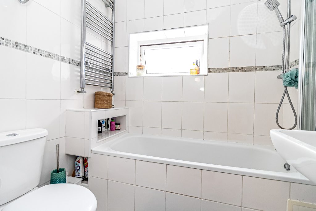 5 bedroom house Sold STC, Hollam Road, Southsea, PO4 – photo 19