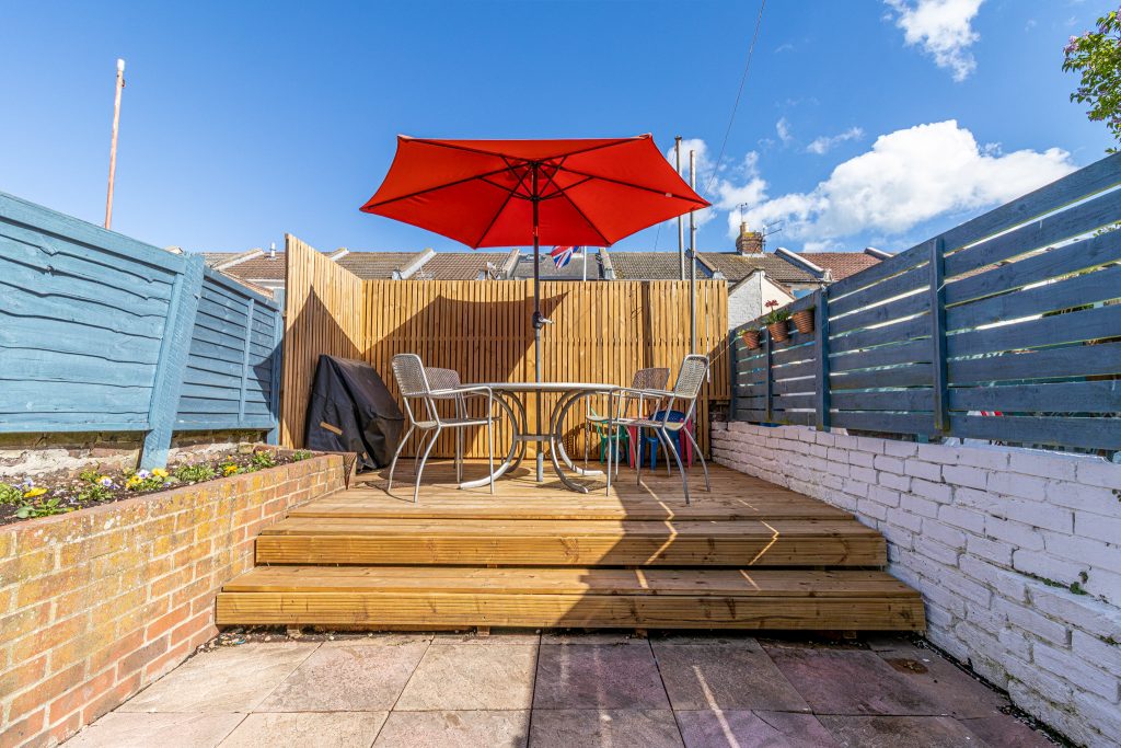 2 bedroom house Sold STC, Londesborough Road, Southsea, PO4 – photo 10