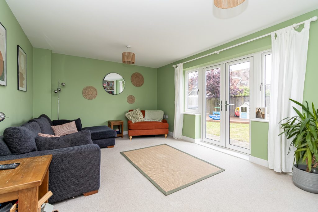 3 bedroom house Sold STC, Gleave Close, Southsea, PO4 – photo 10
