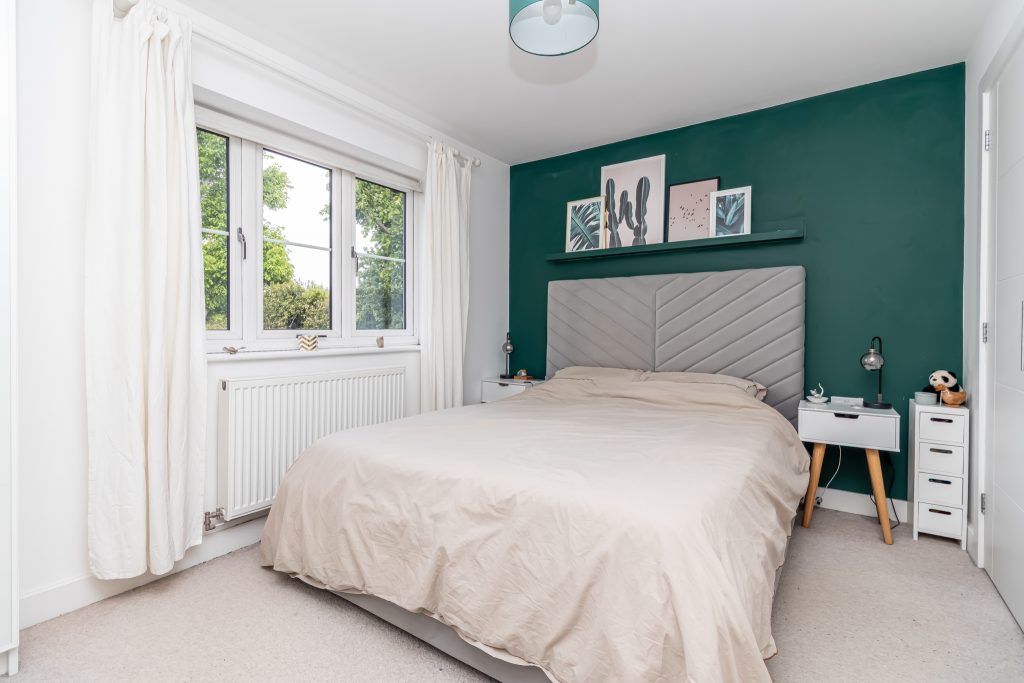 3 bedroom house Sold STC, Gleave Close, Southsea, PO4 – photo 21