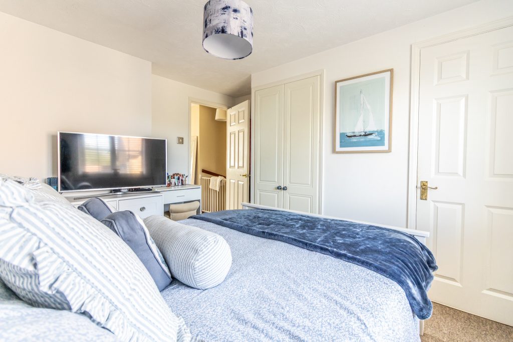 3 bedroom house Sold STC, Milebush Road, Southsea, PO4 – photo 19