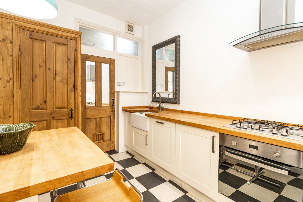 3 bedroom house Sold STC, Frensham Road, Southsea, PO4 – photo 27