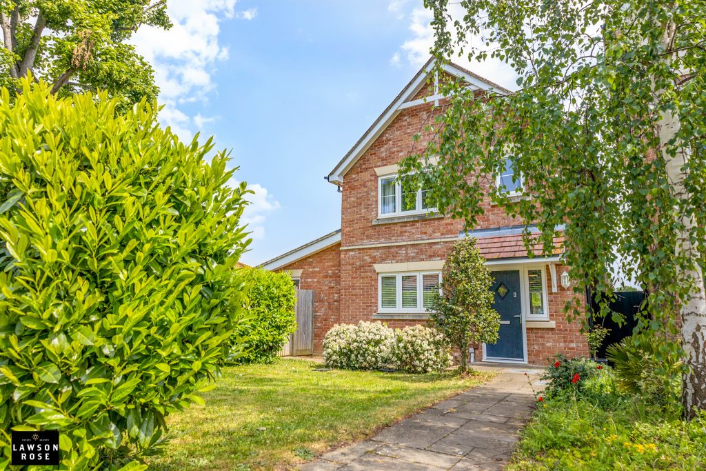 3 bedroom house Sold STC, Gleave Close, Southsea, PO4 – photo 26