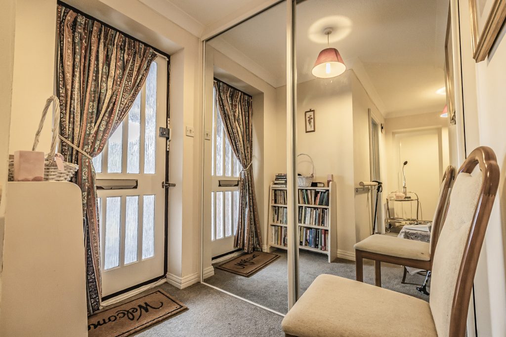 1 bedroom property Sold STC, Clarendon Road, Petersham House Clarendon Road, PO5 – photo 3