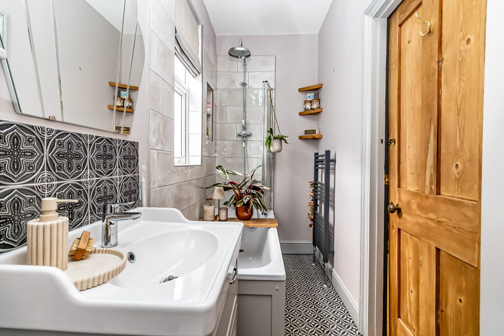 3 bedroom house Sold STC, Clegg Road, Southsea, PO4 – photo 24