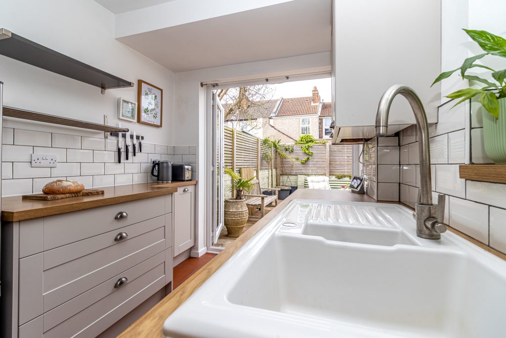 2 bedroom house Sold STC, Priory Road, Southsea, PO4 – photo 26