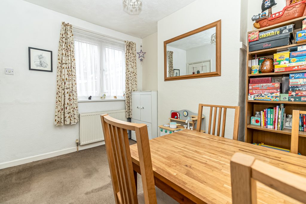 3 bedroom house Sold STC, Addison Road, Southsea, PO4 – photo 4