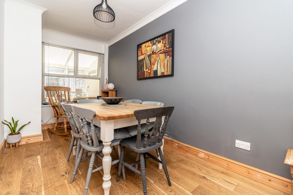 3 bedroom house Sold STC, Hollam Road, Southsea, PO4 – photo 4