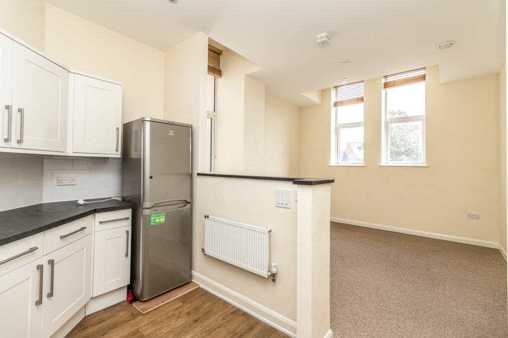 2 bedroom property for sale, Union Road, Finchdean Gardens Union Road, PO3 – photo 4