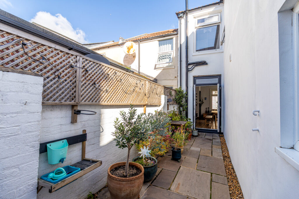 3 bedroom house for sale, St. Vincent Road, Southsea, PO5 – photo 32