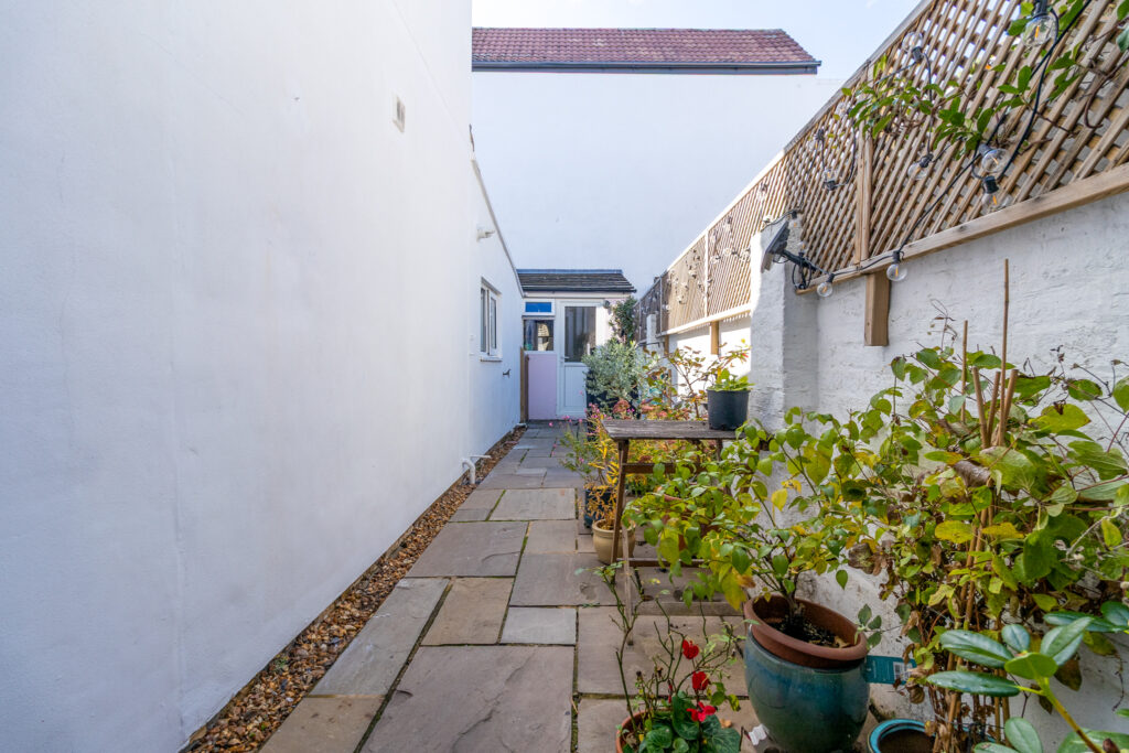 3 bedroom house for sale, St. Vincent Road, Southsea, PO5 – photo 33