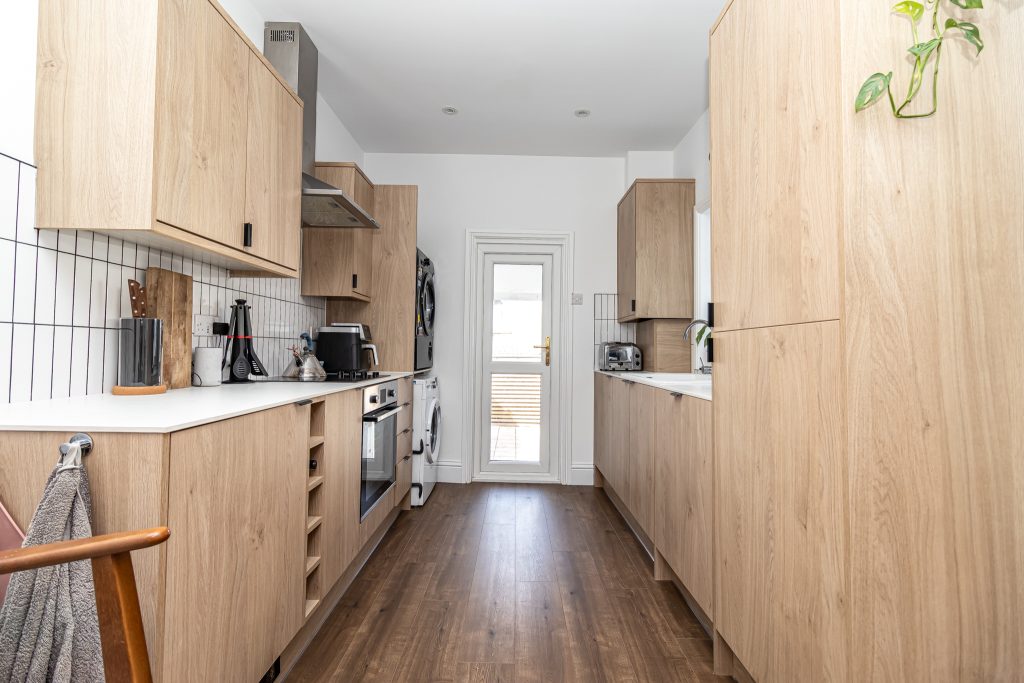 2 bedroom house Sold STC, Methuen Road, Southsea, PO4 – photo 25