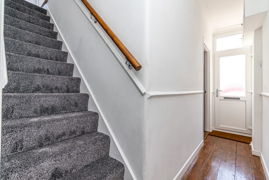 2 bedroom house Sold STC, Stowe Road, Southsea, PO4 – photo 11