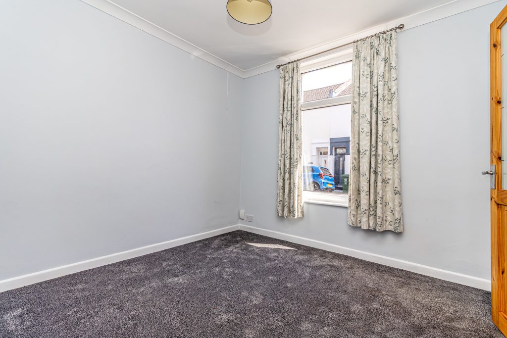 2 bedroom house Sold STC, Stowe Road, Southsea, PO4 – photo 14