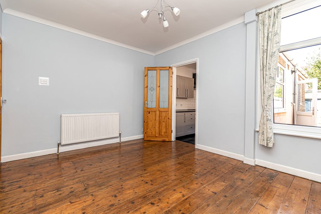 2 bedroom house Sold STC, Stowe Road, Southsea, PO4 – photo 13