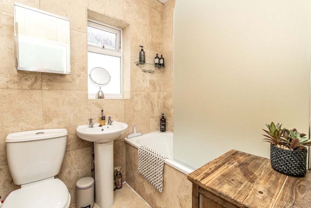 3 bedroom house Sold STC, Westfield Road, Southsea, PO4 – photo 12