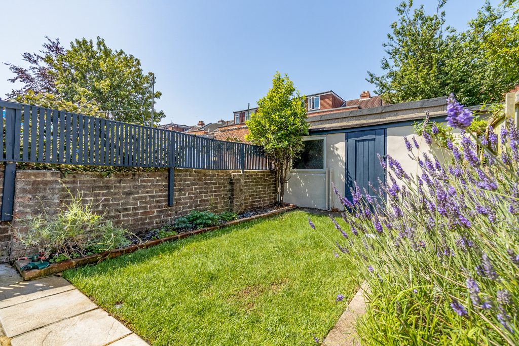 2 bedroom house Sold STC, Stowe Road, Southsea, PO4 – photo 20