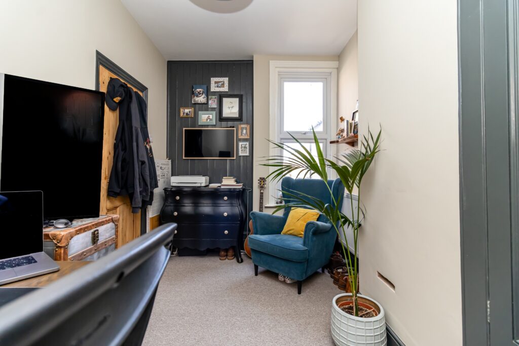 3 bedroom house Sold STC, Grayshott Road, Southsea, PO4 – photo 28