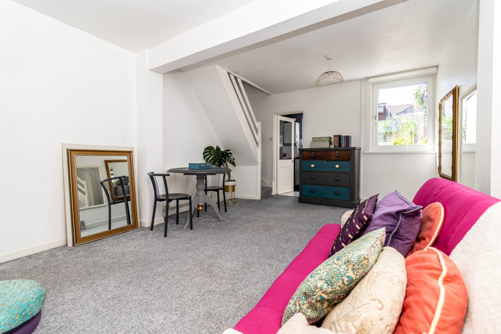 2 bedroom house Sold STC, Trevor Road, Southsea, PO4 – photo 11