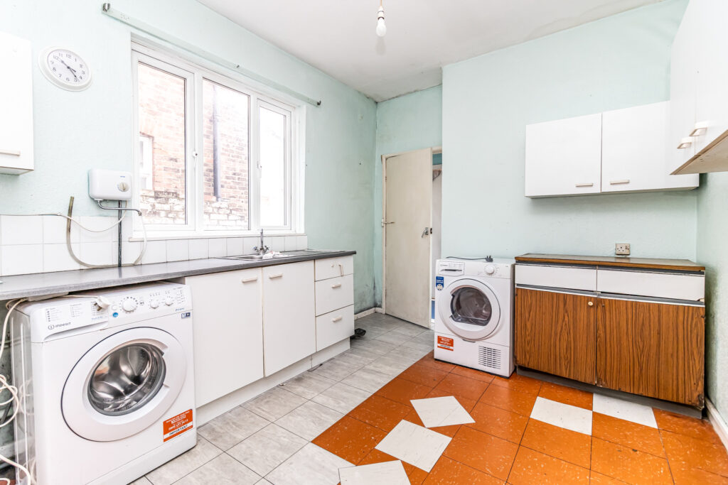 3 bedroom house for sale, Fawcett Road, Southsea, PO4 – photo 6
