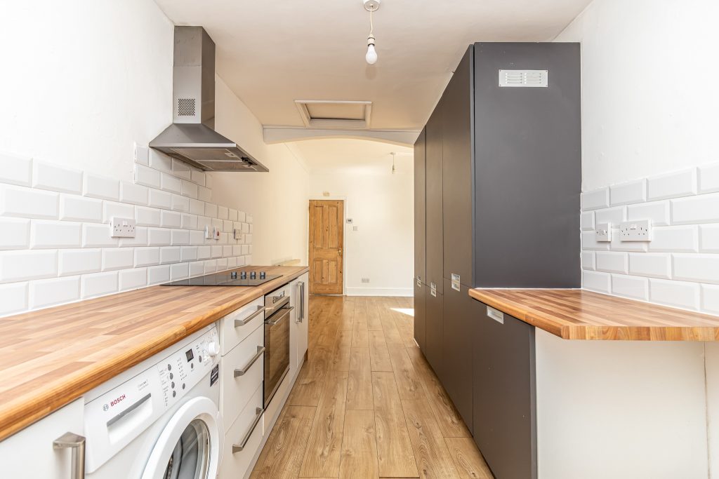 2 bedroom house Sold STC, Adair Road, Southsea, PO4 – photo 12