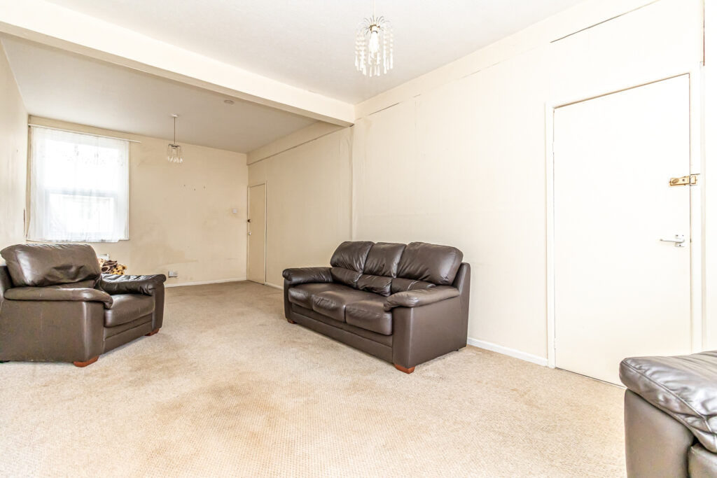 3 bedroom house for sale, Fawcett Road, Southsea, PO4 – photo 2