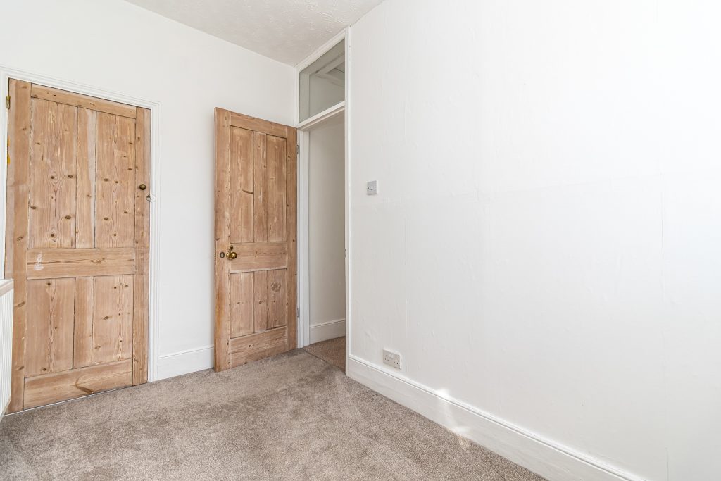 2 bedroom house Sold STC, Adair Road, Southsea, PO4 – photo 19