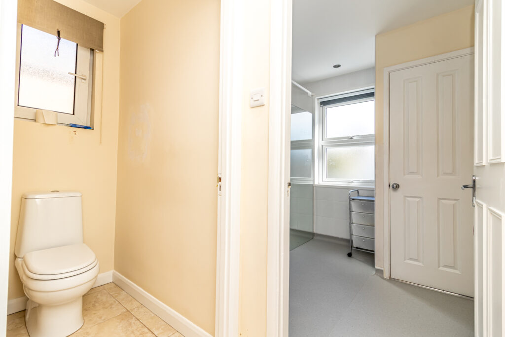 2 bedroom house for sale, Adair Road, Southsea, PO4 – photo 17