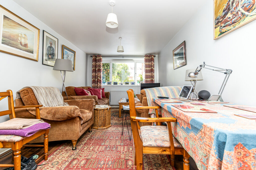 2 bedroom flat for sale, Victoria Road South, Southsea, PO5 – photo 3