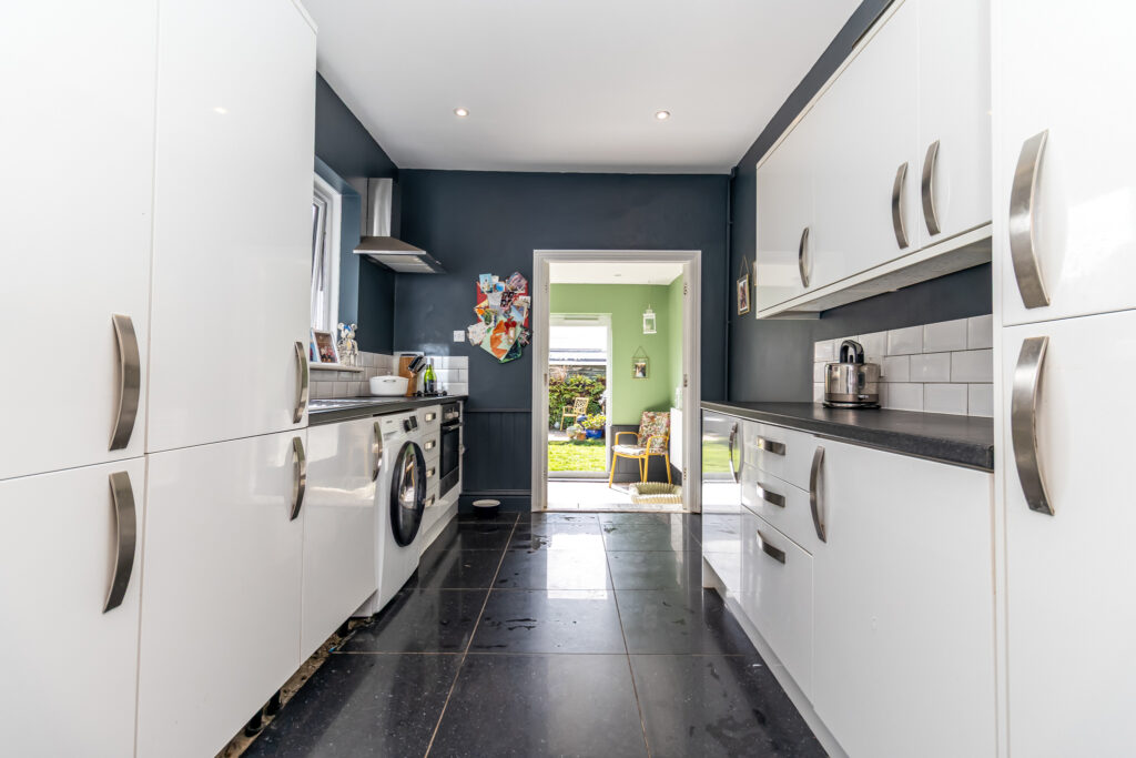 3 bedroom house for sale, Meon Road, Southsea, PO4 – photo 6