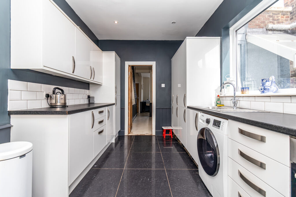 3 bedroom house for sale, Meon Road, Southsea, PO4 – photo 20