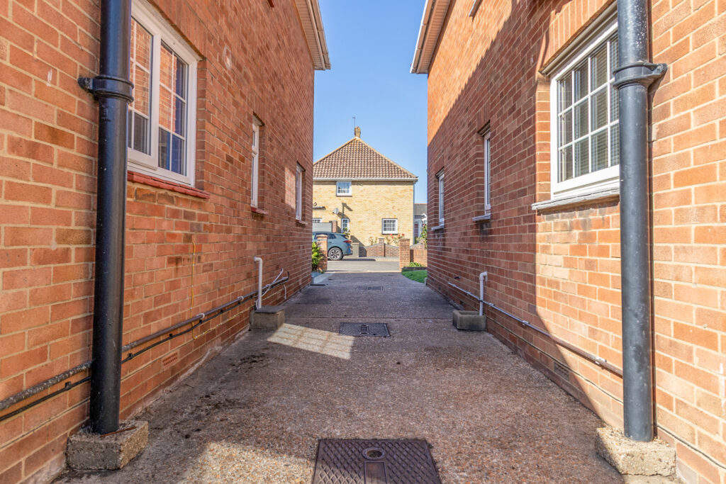 3 bedroom house for sale, Green Farm Gardens, Portsmouth, PO3 – photo 24
