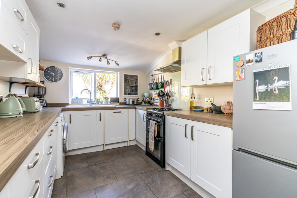 2 bedroom house for sale, Reginald Road, Southsea, PO4 – photo 4