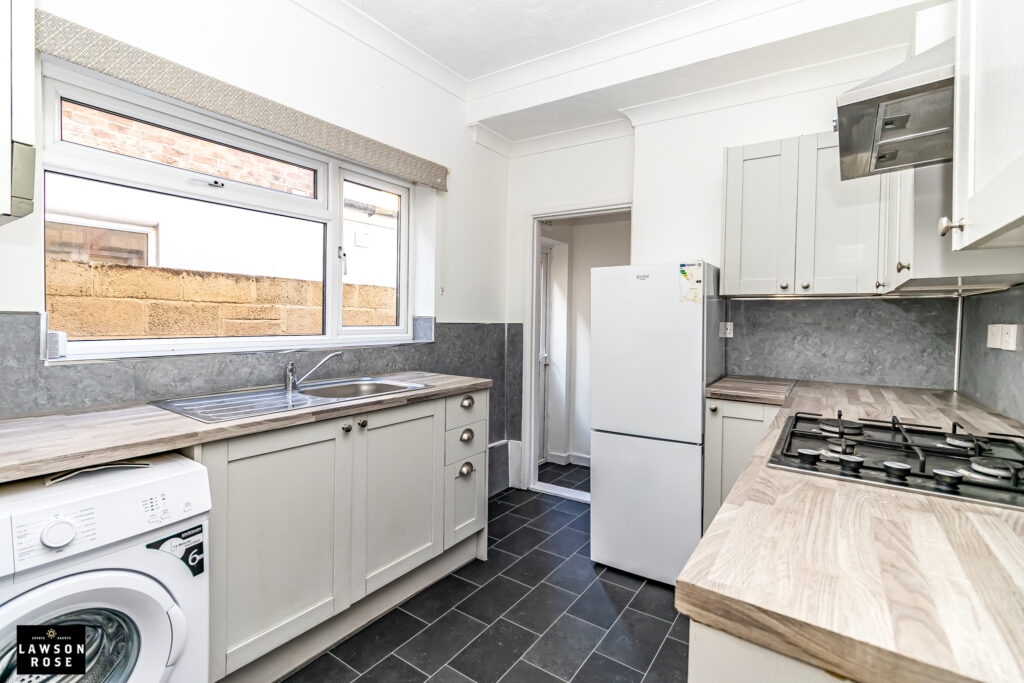 3 bedroom house for sale, Cromwell Road, Southsea, PO4 – photo 2