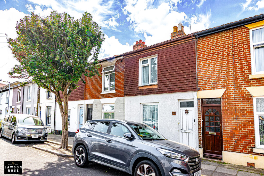 2 bedroom house Sold STC, Worsley Street, Southsea, PO4