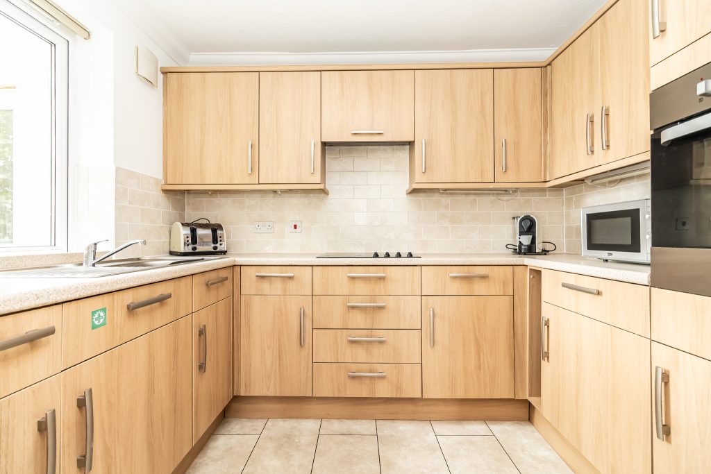 1 bedroom property Sold STC, Alverstone Road, Southsea, PO4 – photo 10