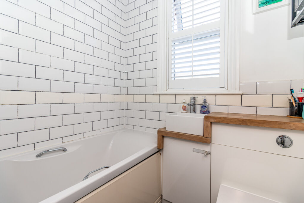 4 bedroom house Sold STC, Hunter Road, Southsea, PO4 – photo 21