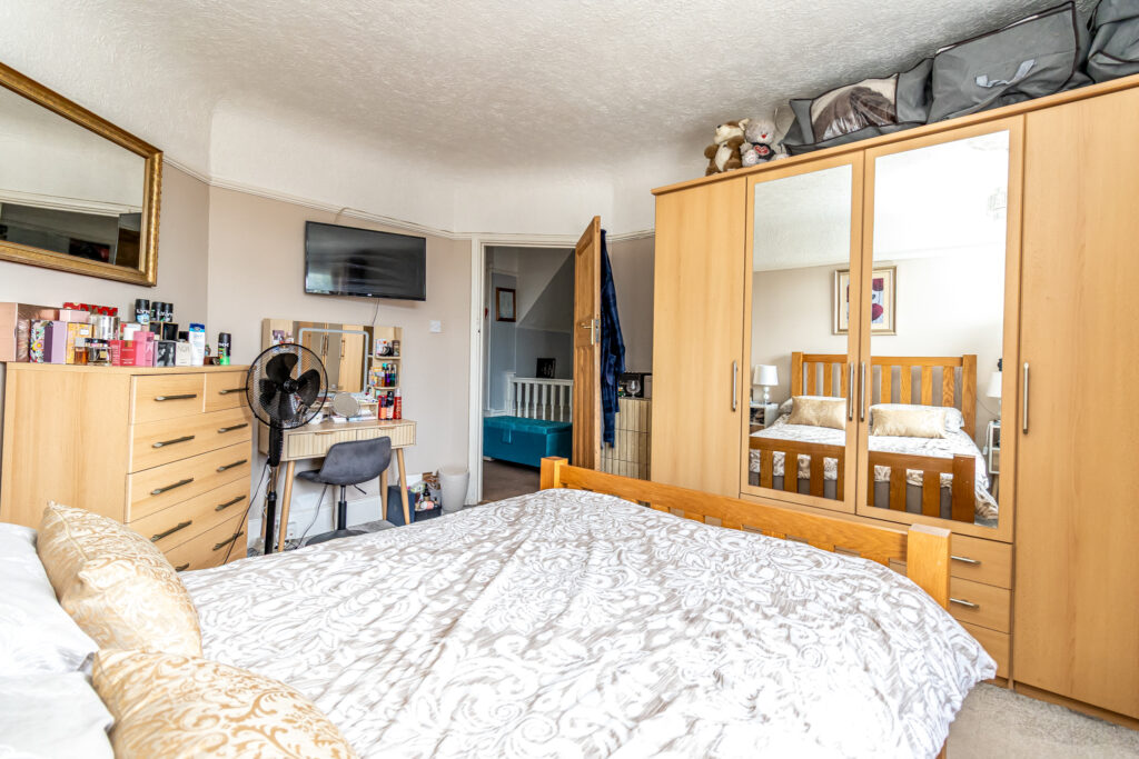 3 bedroom house for sale, Hawthorn Crescent, Cosham, PO6 – photo 24