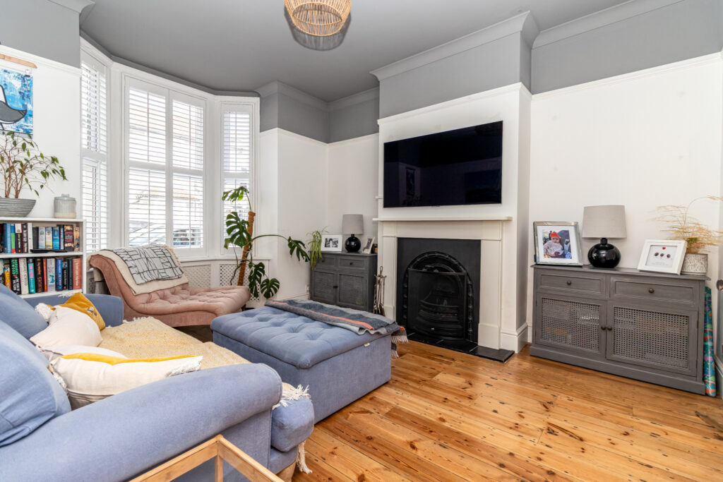 4 bedroom house Sold STC, Hunter Road, Southsea, PO4 – photo 6